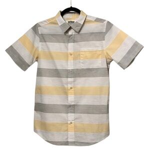 Urban Pipeline Short Sleeve Striped Poplin Button Down Shirt XL